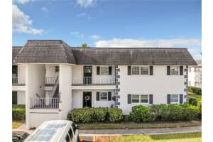102 46TH AVENUE TERRACE, BRADENTON, FL 34207 Sold 08/15/23