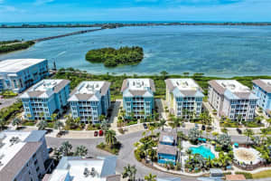 388 ARUBA CIRCLE, BRADENTON, FL 34209 Sold 05/01/23