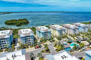 388 ARUBA CIRCLE, BRADENTON, FL 34209 Sold 05/01/23