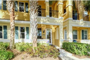 3740 82ND AVENUE CIRCLE, SARASOTA, FL 34243 Sold 05/26/23