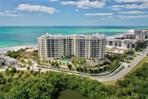 1300 BENJAMIN FRANKLIN DRIVE, SARASOTA, FL 34236 Sold 06/09/23