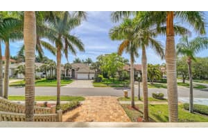 6129 Pasadena Point Blvd S, Gulfport, FL 33707, Sold 05/05/23