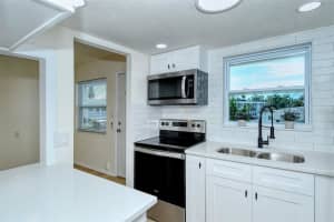 1565 LEISURE DRIVE, BRADENTON, FL 34207 Sold 05/02/23
