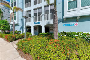 387 ARUBA CIRCLE, BRADENTON, FL 34209 Sold 07/28/23