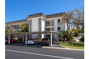 4360 Chatham Dr, Longboat Key, FL 34228, Sold 04/28/23