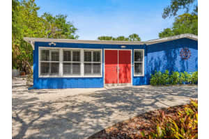 1033 SHADOW LAWN WAY, SARASOTA, FL 34242 Sold 07/20/23