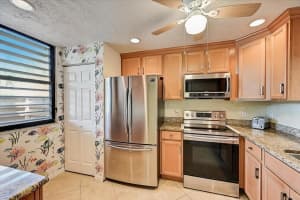 136 Pineneedle Dr, Bradenton, FL 34210, Sold 05/12/23