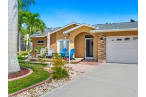 5326 SARAPOINTE DRIVE, SARASOTA, FL 34232 Sold 06/28/23