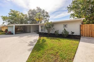 138 Holly Ave, Sarasota, FL 34243, Sold 05/28/23