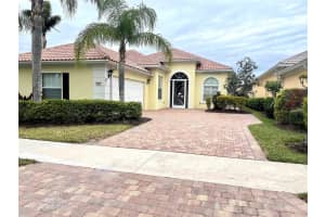 5851 BENEVENTO DRIVE, SARASOTA, FL 34238 Sold 07/31/23