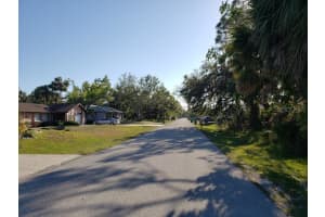 928 TROPICAL AVENUE, PORT CHARLOTTE, FL 33948 - MLS#MFRA4566750