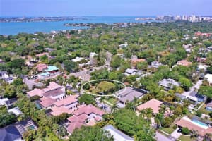 1827 MORRIS STREET, SARASOTA, FL 34239 Sold 06/30/23