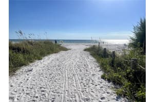 1675 BLAKEMORE LANE, SARASOTA, FL 34231 - MLS#MFRA4566884