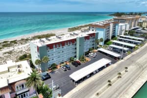 950 TARPON CENTER DRIVES, VENICE, FL 34285 Sold 08/11/23