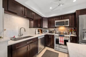 1617 Bayhouse Ct, Sarasota, FL 34231, Sold 04/21/23