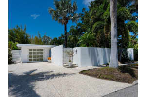 517 Madison Dr, Sarasota, FL 34236, Sold 05/12/23