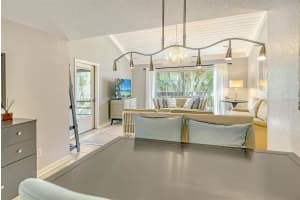 5260 GULF OF MEXICO DRIVE, LONGBOAT KEY, FL 34228 Sold 08/01/23