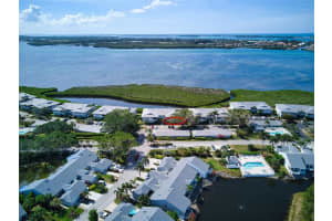 1273 EDGEWATER CIRCLE, BRADENTON, FL 34209 Sold 11/28/23