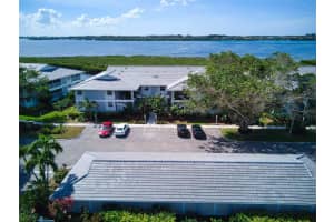 1273 EDGEWATER CIRCLE, BRADENTON, FL 34209 Sold 11/28/23