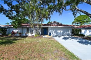 2846 CAPTIVA DRIVE, SARASOTA, FL 34231 Sold 05/02/23