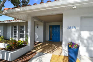 2846 CAPTIVA DRIVE, SARASOTA, FL 34231 Sold 05/02/23