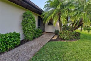 7344 Killarney Dr, Sarasota, FL 34238, Sold 05/05/23