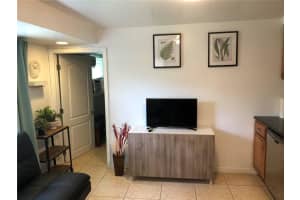 3217 Mcintosh Rd #b, SARASOTA