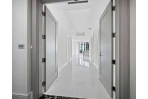 111 PINEAPPLE AVENUE, SARASOTA, FL 34236 Sold 08/14/23