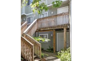 116 SCOTTSDALE SQUARE, WINTER PARK, FL 32792 Sold 07/28/23