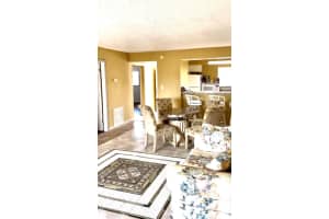 116 SCOTTSDALE SQUARE, WINTER PARK, FL 32792 Sold 07/28/23