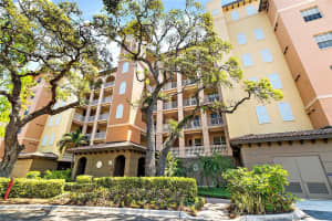 5591 CANNES CIRCLE, SARASOTA, FL 34231 Sold 03/08/24