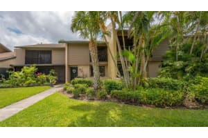 896 SUNRIDGE DRIVE, SARASOTA, FL 34243 Sold 06/22/23