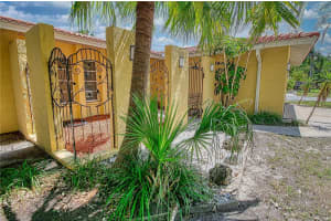 3931 CALLIANDRA DRIVE, SARASOTA, FL 34232 Sold 06/16/23