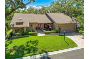 819 HAMPTON WOOD COURT, SARASOTA, FL 34232 Sold 06/07/23