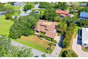 3631 BENEVA OAKS BOULEVARD, SARASOTA, FL 34238 Sold 11/14/23