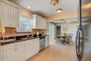 3910 77TH PLACE, SARASOTA, FL 34243 Sold 06/09/23