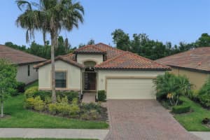 8128 36th St E, Sarasota, FL 34243, Sold 06/01/23