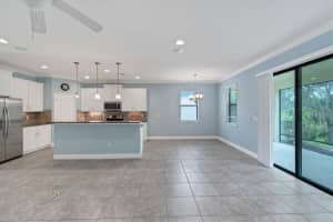 8128 36th St E, Sarasota, FL 34243, Sold 06/01/23