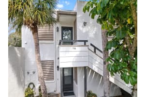 718 OAKVIEW DRIVE, BRADENTON, FL 34210 Sold 10/30/23