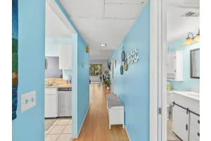 718 OAKVIEW DRIVE, BRADENTON, FL 34210 Sold 10/30/23