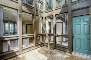 800 S BLVD OF THE PRESIDENTS #15, SARASOTA, FL 34236 Sold 10/31/23