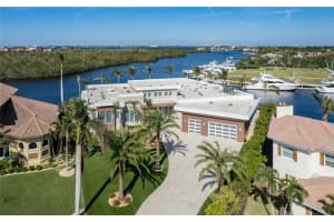 103 MONTROSE DRIVE, FORT MYERS, FL 33919 Sold 07/18/23