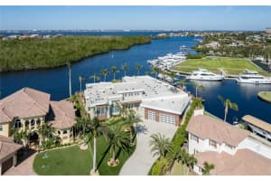 103 MONTROSE DRIVE, FORT MYERS, FL 33919 Sold 07/18/23