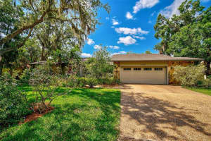 4726 LITTLE JOHN TRAIL, SARASOTA, FL 34232 Sold 09/06/23