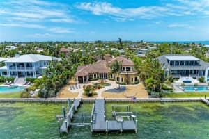643 KEY ROYALE DRIVE, HOLMES BEACH, FL 34217 Sold 11/15/23