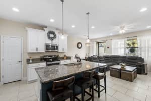 7817 52nd Ter E Bradenton, FL 34203 Sold 06/27/23