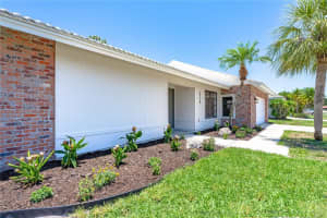 2715 COVENTRY DRIVE, SARASOTA, FL 34231 Sold 12/01/23