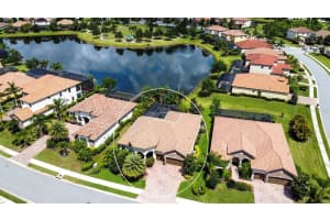 13409 BRIDGEPORT CROSSING, LAKEWOOD RANCH, FL 34211 Sold 08/24/23