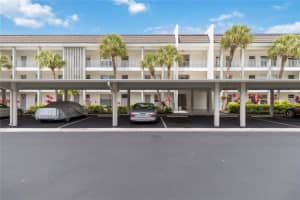 4420 EXETER DRIVE, LONGBOAT KEY, FL 34228 Sold 10/17/23