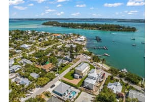 718 LINLEY STREET, LONGBOAT KEY, FL 34228 Sold 08/23/23